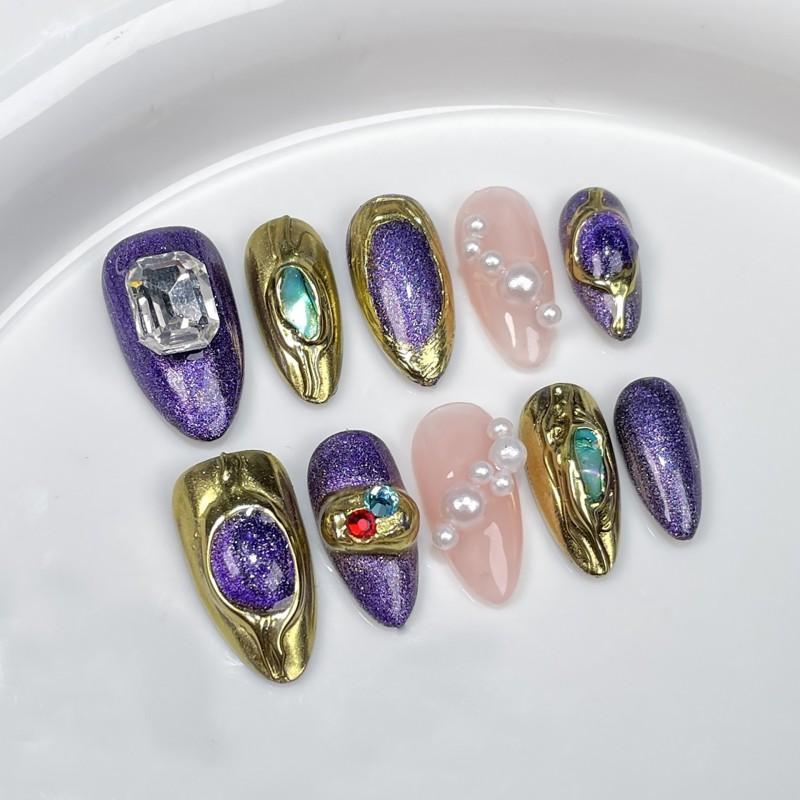 Handmade Press-On Nails In Almond Shape With Vintage Pearl Embellishment 3D Relief Design Ultra-Thin Seamless Fit