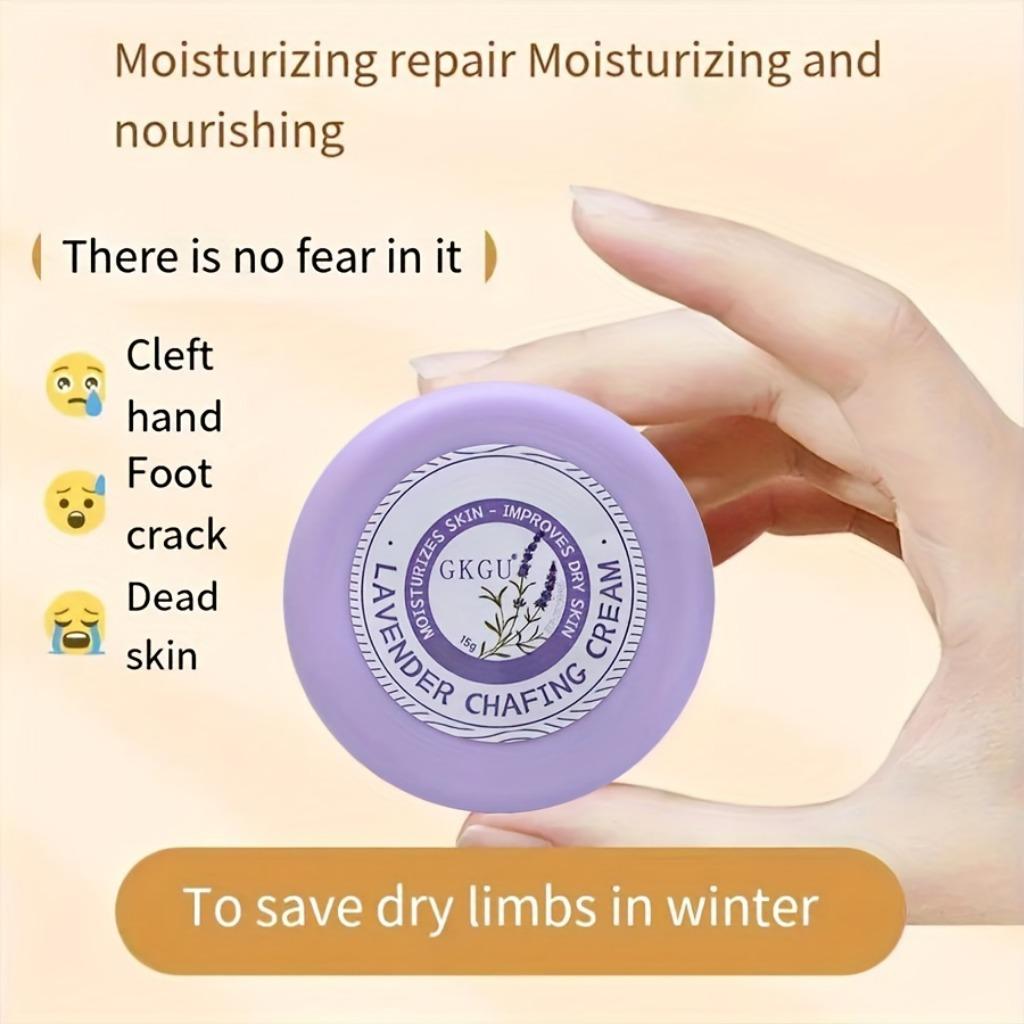 The three-piece hand and foot cream deeply moisturizes, nourishes, and protects rough skin on the hands and feet, suitable for all skin types.