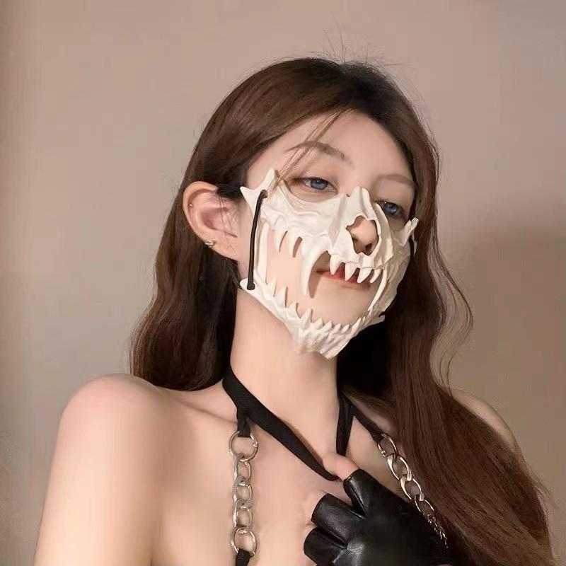 Halloween mask costume party with makeup costume-cosmetically transformed face mask, costume accessories,half-face lace-edged feather headpiece,mask