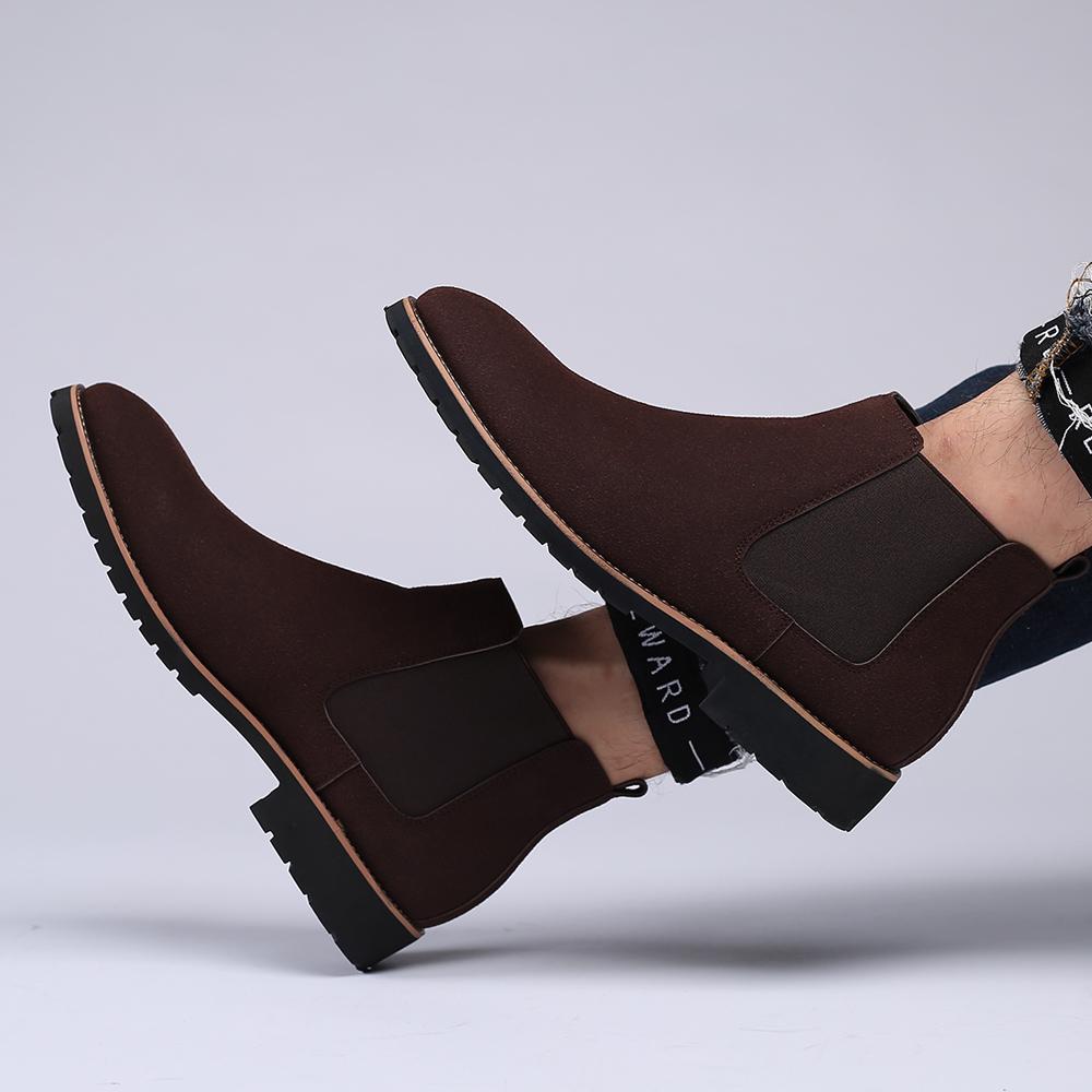 Vysoce kvalitní pánské klasické britské semišové boty Chelsea Cow Pánské nové pohodlné krátké holé boty kožené vysoké krátké boty pro muže