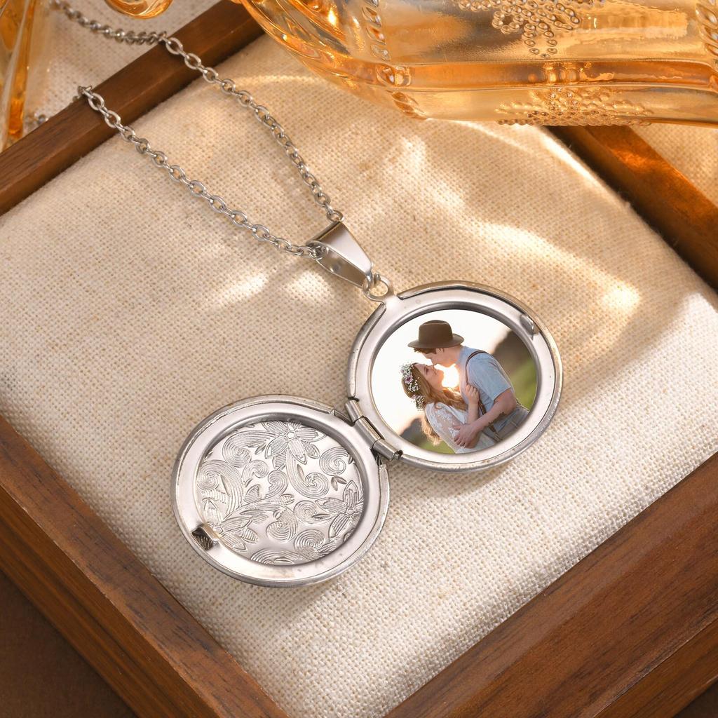 Collane Ciondolo Cornice Foto Personalizzabile Gratuita Vnox, Ciondolo Rotondo Contiene Immagine Foto, Collane Medaglione Commemorativo d'Amore Regalo per Donne