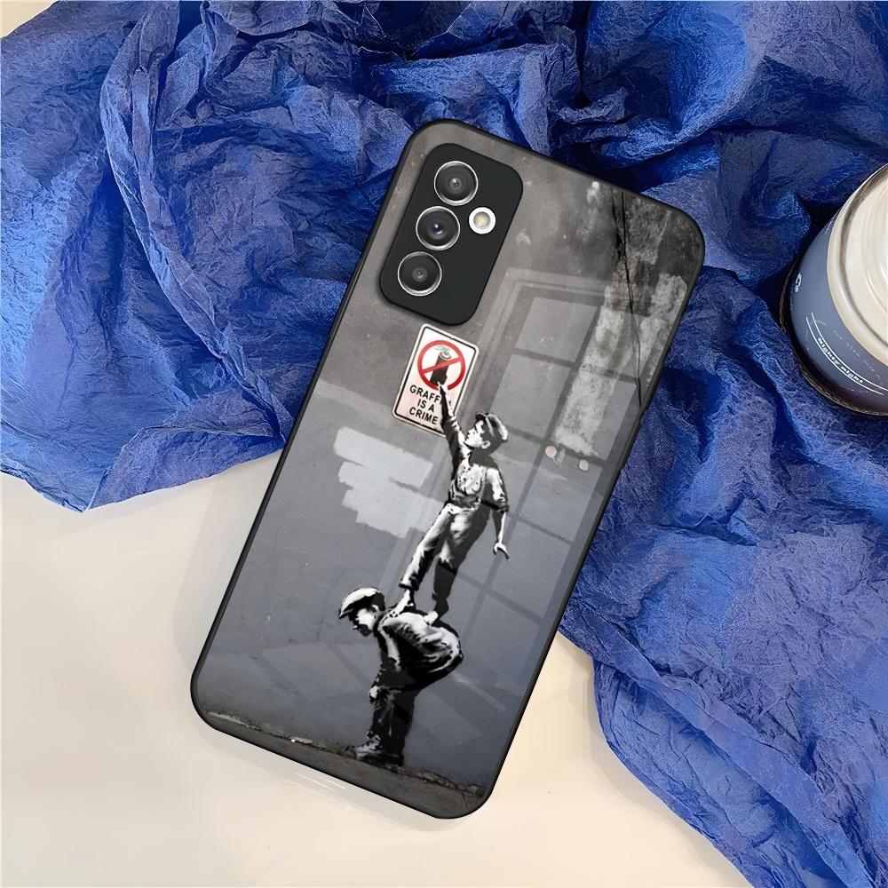Street Art Banksy Graffiti Phone Case for Samsung Galaxy S25 S24 S30 S21 S23 S20 S22 Fe Note 20 Pro Edge Ultra Plus glass Cover