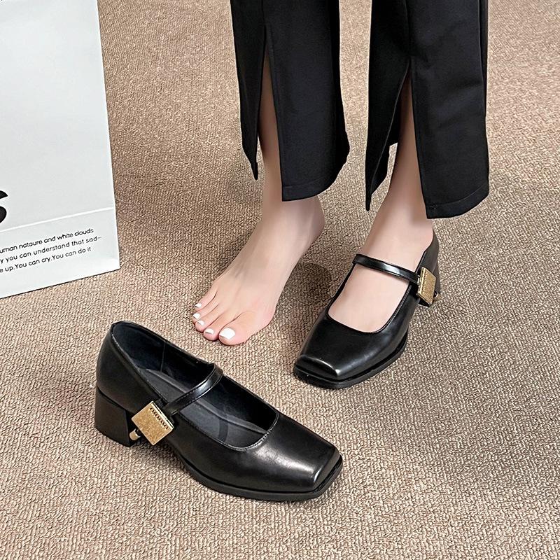 

Square head black Mary Jane thick heel 2025 summer new versatile word with temperament shallow mouth large size single shoes women 33 чёрный