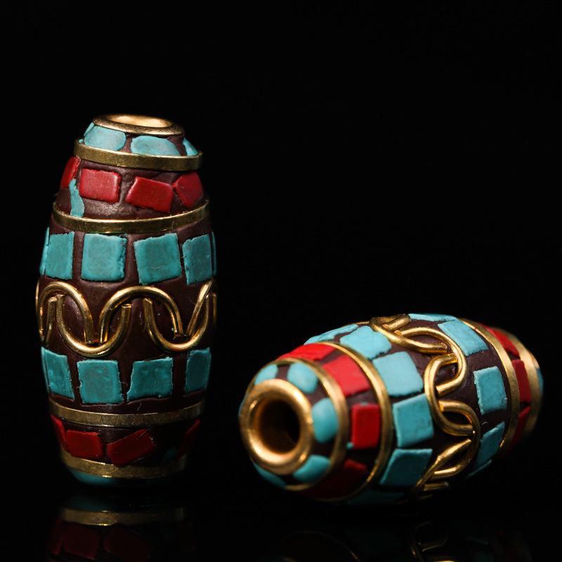Nepálské distanční korálky s šestislabičnou mantrou vykládané mosazí pro DIY buddhistický růženec
