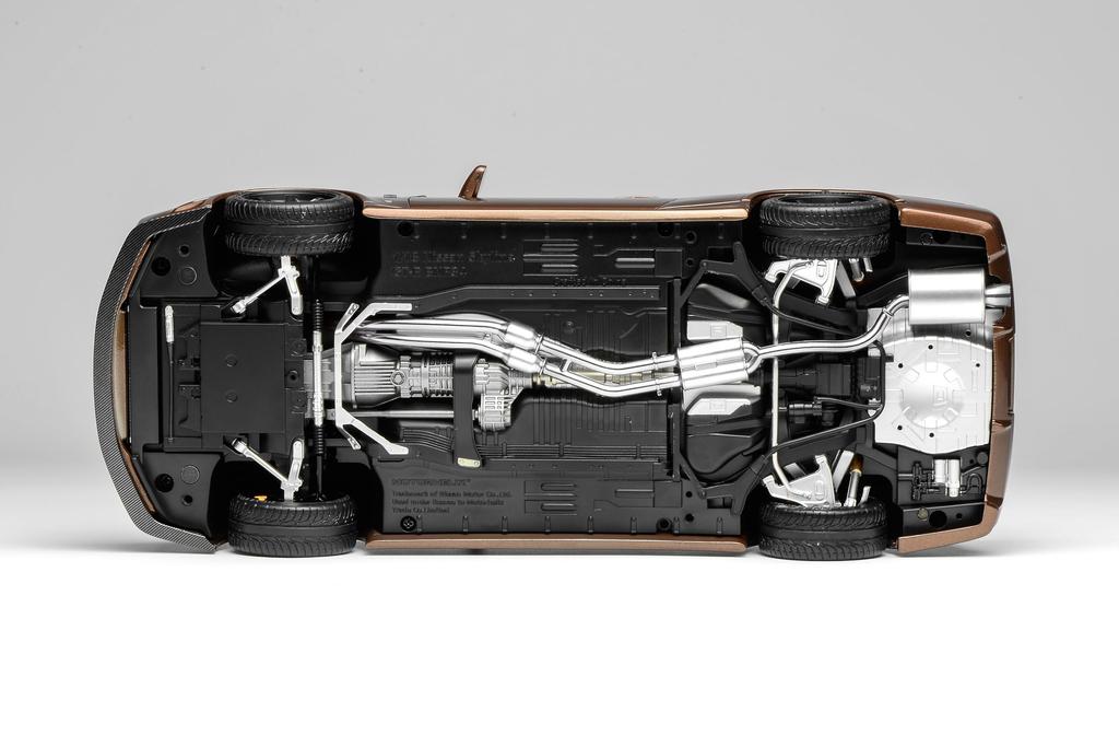 FREESTYLE MOTORHELIX Scale Nissan Skyline CUSTOMIZED VERSION Metal Bronze Finished Product M83414 1/18 GT-R (R34)