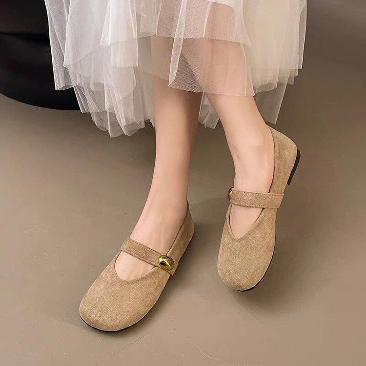 One word with Mary Jane shoes women's spring 2026 new soft-soled shallow mouth single shoes with skirts Doudou shoes