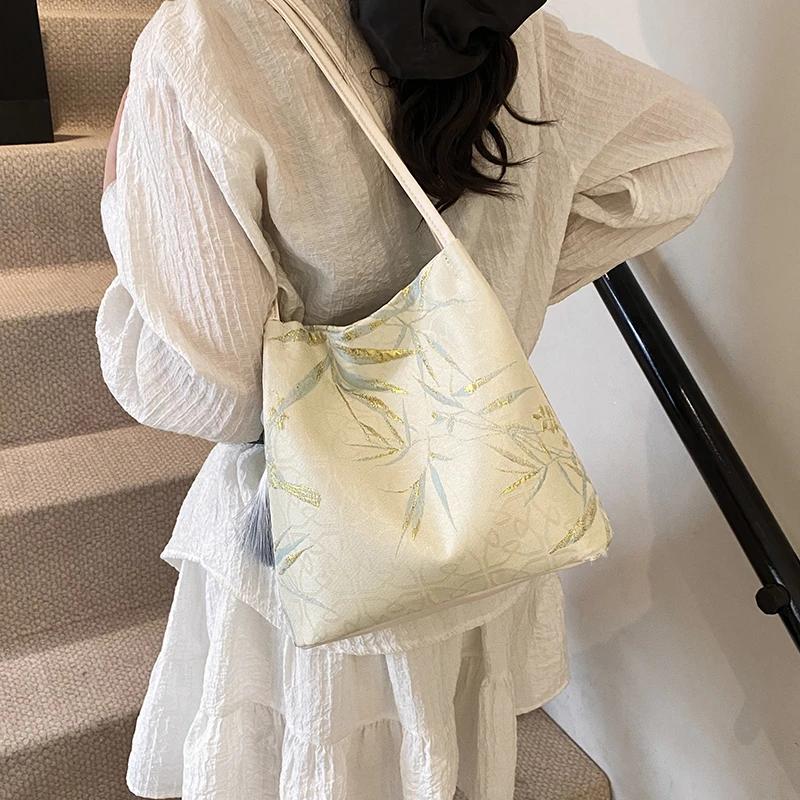 Solid Color Silk Hasp Chinese Style Shoulder Bags 2026 High Quality Sweet Bags for Women Personality Simple Women's Handbags