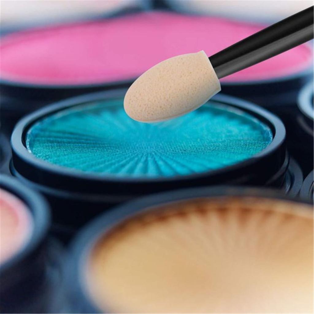 Disposable Dual Sides Eye Shadow Sponge Applicators With Container, Eyeshadow Brushes Makeup Applicator, 120 Pieces