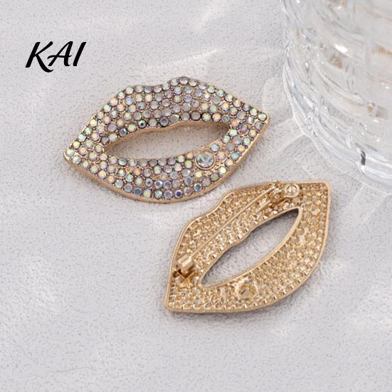 Lip Design Jewelry Sexy Rhinestone Brooch for Women, Red Shape Lapel Decorative Accessories Pin, Clothing Accessory Suits Coats Scarves Shawls