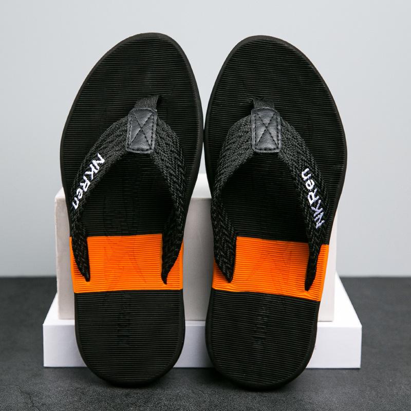Flip-flops men's summer trend wears anti-odor and non-slip clips outside, black cool flip-flops, outdoor soft bottom sports