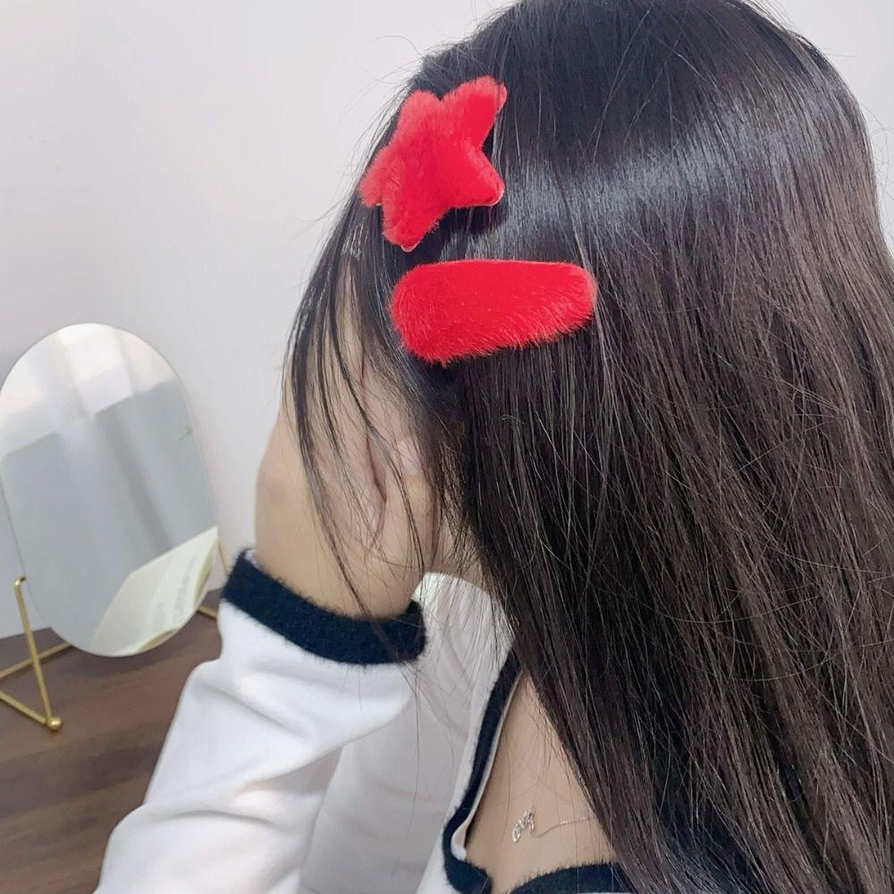 

1pair Waterdrop Plush Star Hair Clips Red Color Star Duckbill Clips Girls/Children hollow star