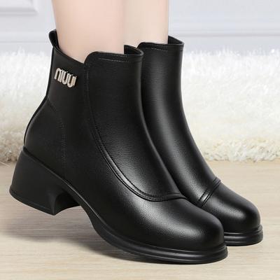 Chaussures bottines courtes d'automne et d'hiver pour femmes, nouvelles bottes de mode chaussures en cuir velours à talons épais chaussures pour femmes chaussures pour mères chaussures en coton