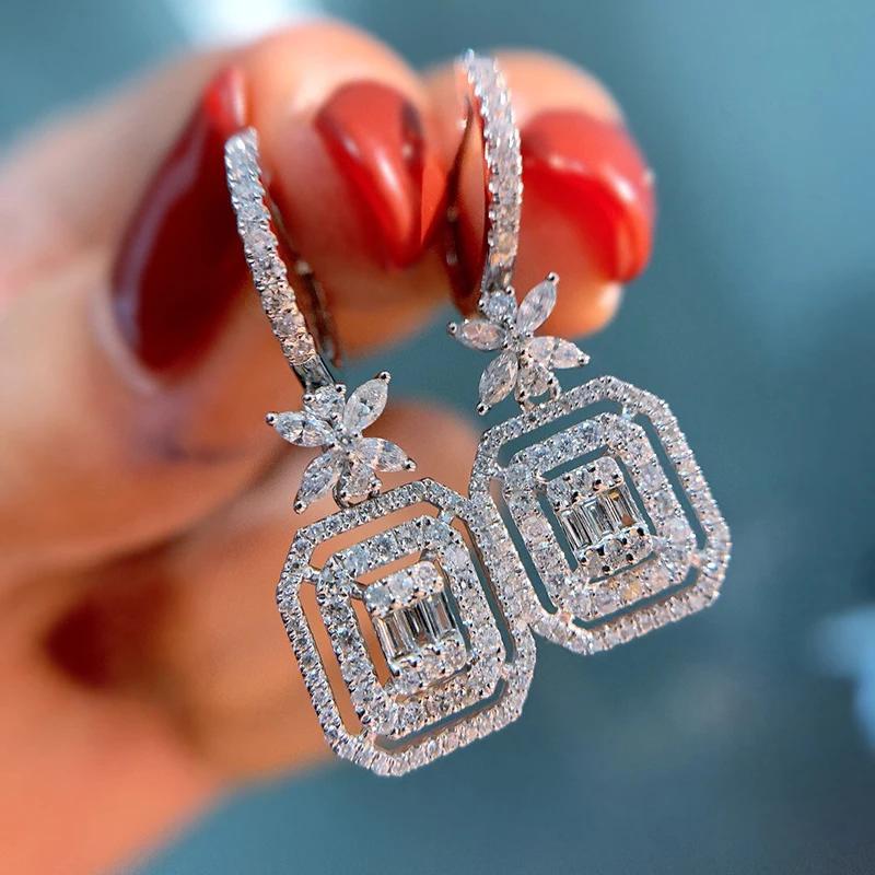 

Iced Out Shiny Square Pendant Mini Hoop Earrings Bling Bling Super Shiny Ear Piercing Jewelry Decoration