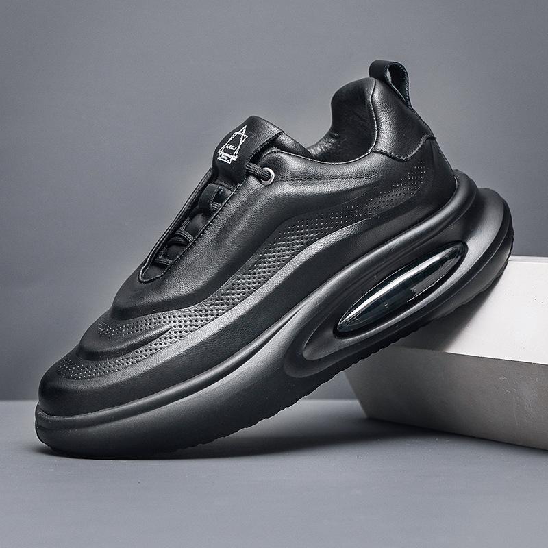 Kožené pánské boty podzimní prodyšné 2025 nový trend všestranné zvyšující výšku tátovy boty pánské ležérní sportovní boty