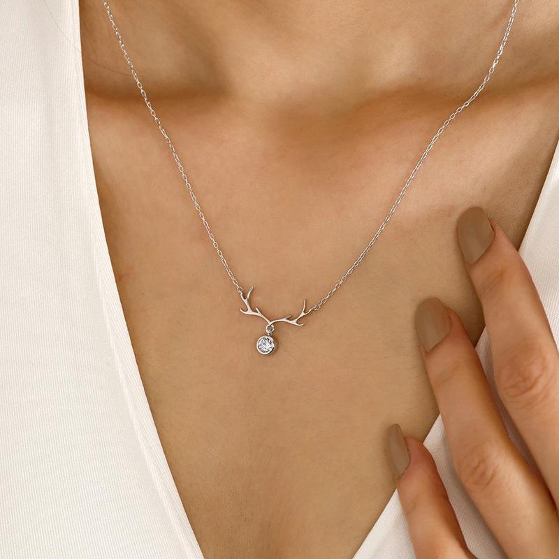 Christmas Inlaid Zircon Necklace Women, Antlers Elk Pendant Jewelry, Lady Style Cute Holiday Jewelry