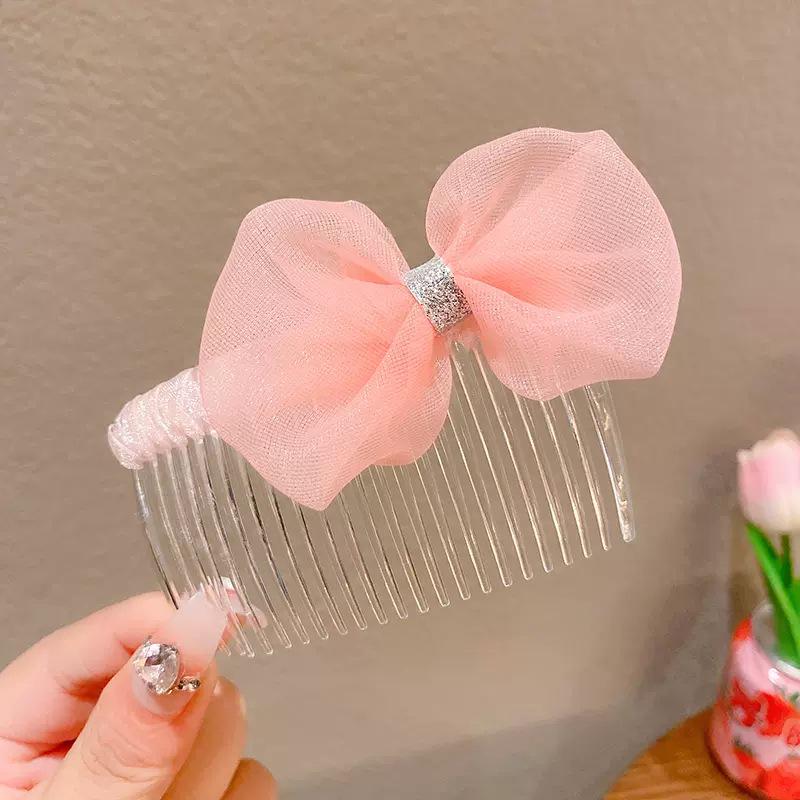 

Заколка для волосся та головний убір для дівчаток: Акуратна чубчика та зламаний гребінець для волосся