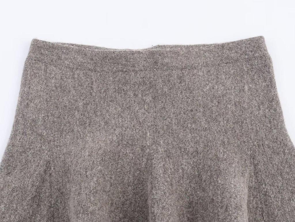 Grey Ribbed Lace-Trim Knit Jacket & High-Waisted Skirt - Women's Autumn/Winter European & American Style