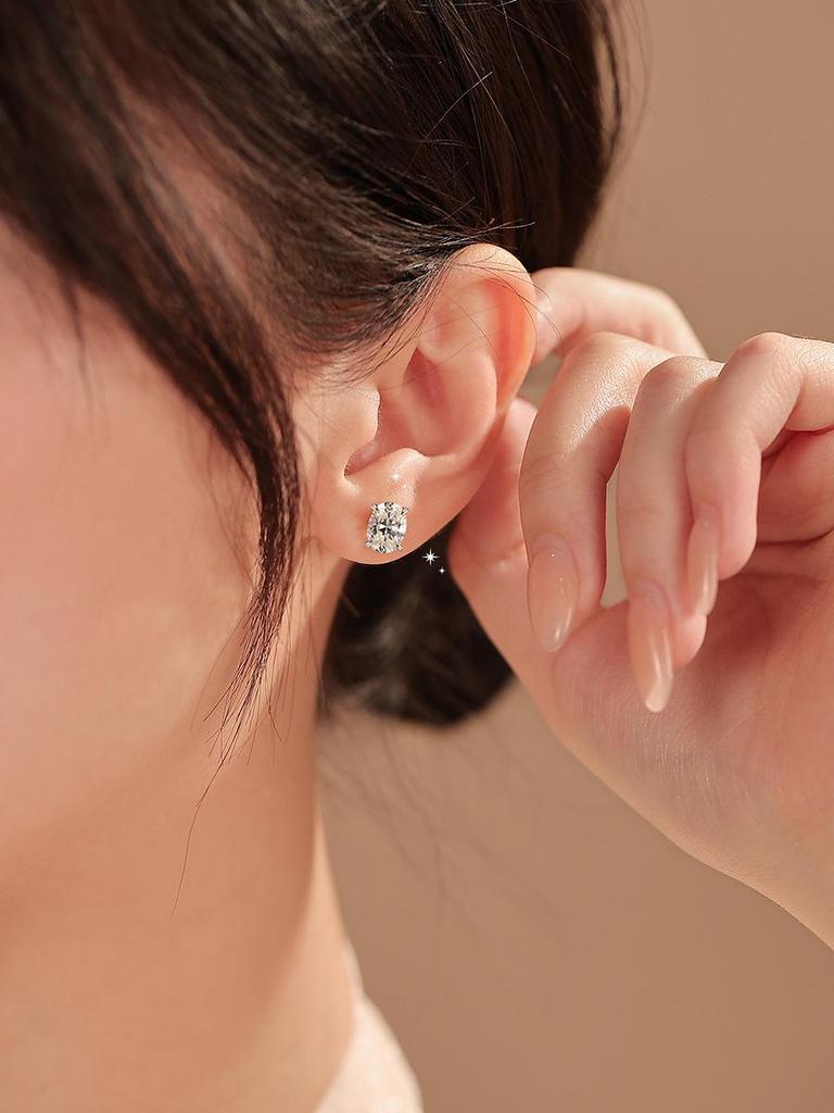 2025 High-End Europäische & Amerikanische Ovale Taubenei Moissanit Sterlingsilber Ohrstecker für Damen