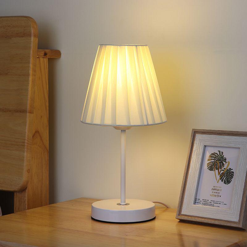 Nordic Minimalist LED Bedside Lamp for Bedroom and Study