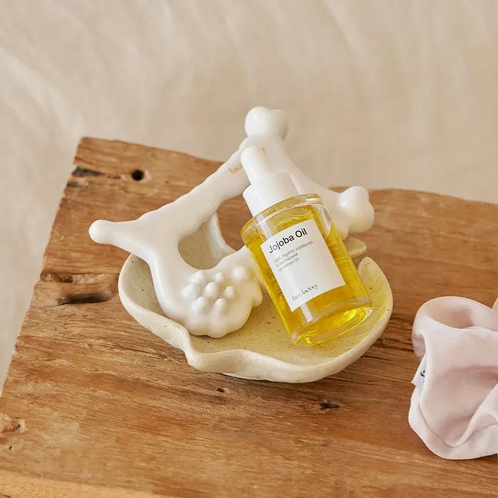 Ceramic Detox Guasha Massager + Jojoba Oil Gift Set