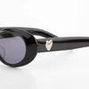 Oval frame lof sunglasses / black