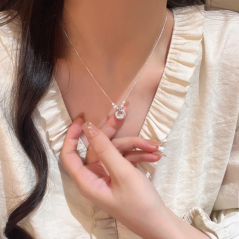 Zen-Inspired Chinese Beaded Necklace with Peace Lock & Butterfly Design – Elegant Clavicle Chain for Women.