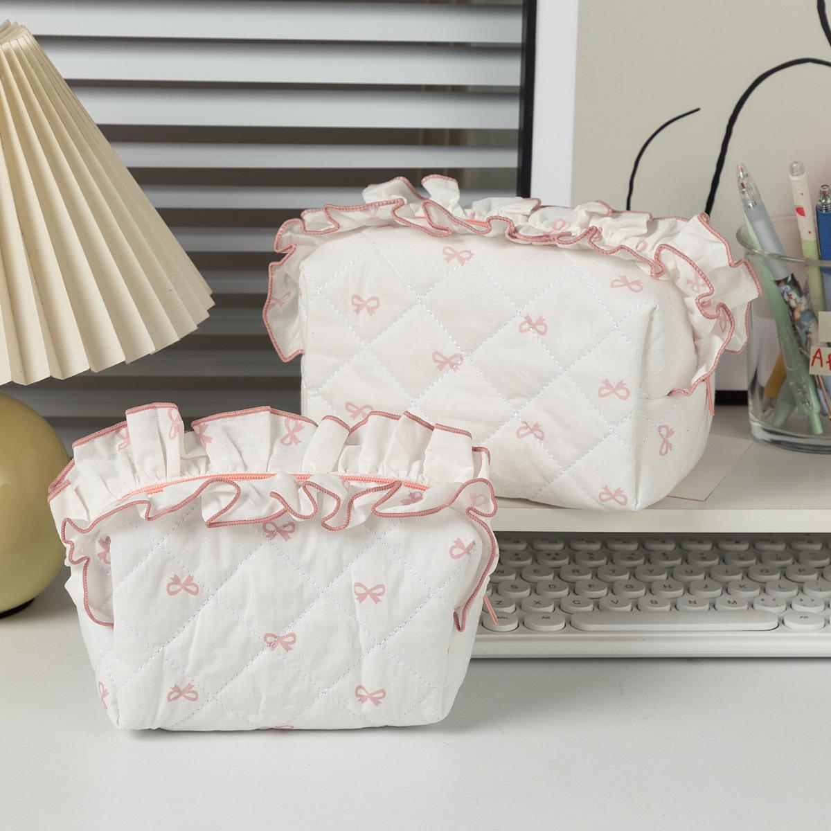 

Мереживна сумка для макіяжу з бантом - Солодкий свіжий клатч з листям лотоса з високоцінним діамантовим сховищем Small рожевий