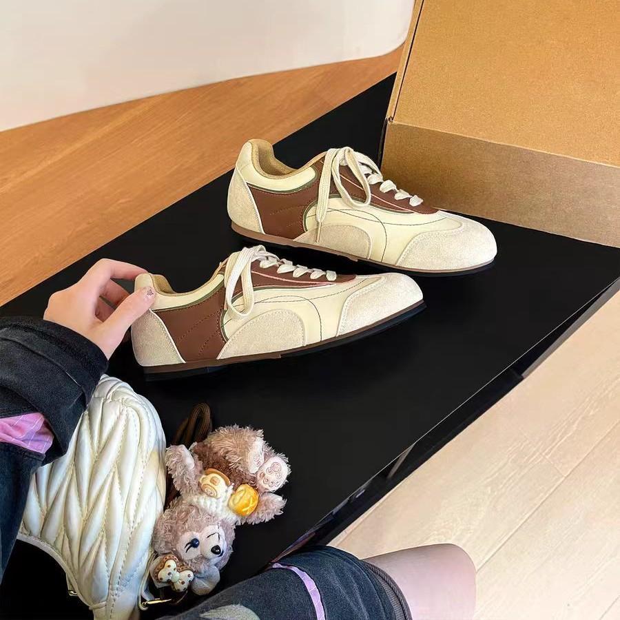 Retro contrasting color splicing flat ballet training shoes women's 2025 new comfortable and versatile sports and leisure Forrest Gump shoes