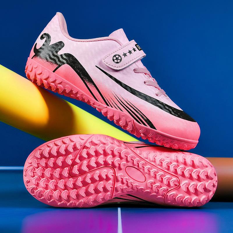 Nailed primary and secondary school students broken new sports shoes children's girls football shoes boys' training Velcro game