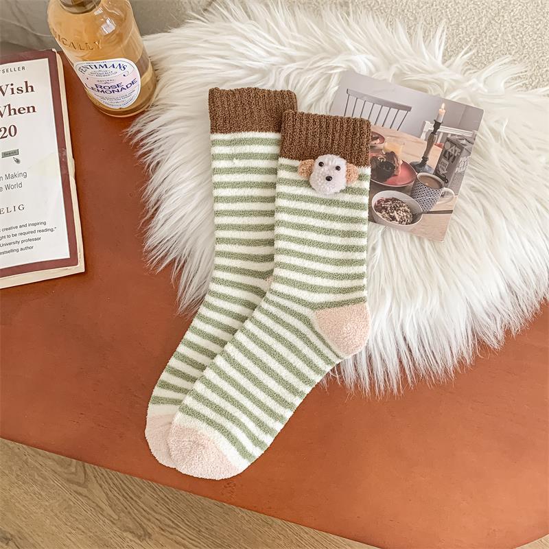 2 Pairs of Striped Three-dimensional Plush Dog Socks, Trendy Brown Dog Head Cute Mid-calf Socks, Casual and Comfortable
