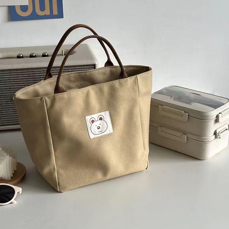 Women'S Japanese Canvas Handheld Cartoon Bear Patch Pattern Zipper Closure Large Capacity Simple Full Set Lunch Bag