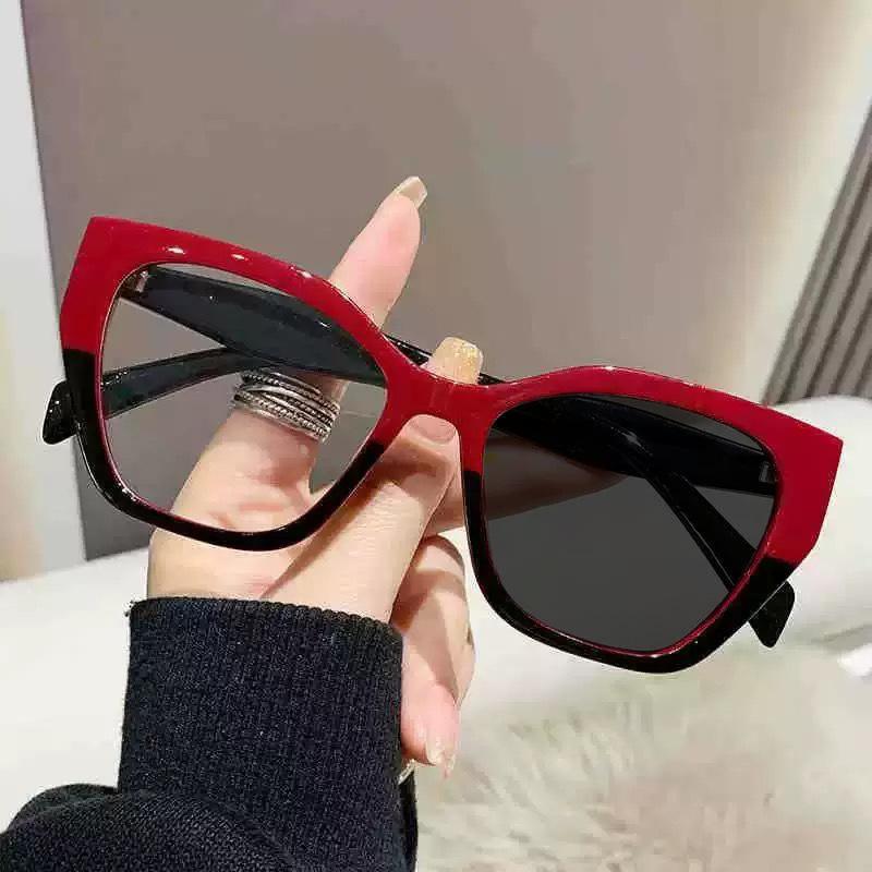 Stylish Cat Eye Photochromic Myopia Glasses for Women Men Large Frame Fashion Lightweight High End Eyeglasses Diopters 0 To -4.0