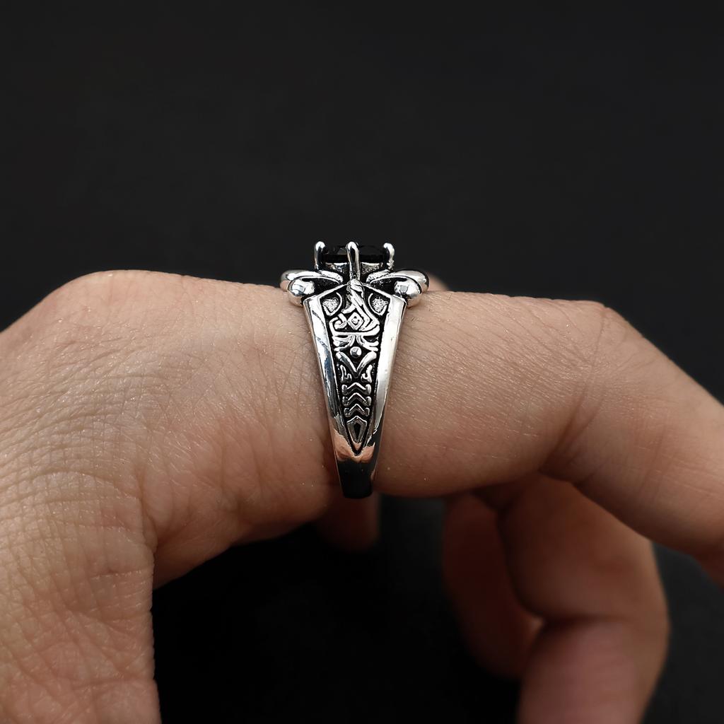 Retro Black Zircon Adjustable Open Ring for Men Silver-plated Copper Gothic Punk Edgy Jewelry Accessories Cool Gift