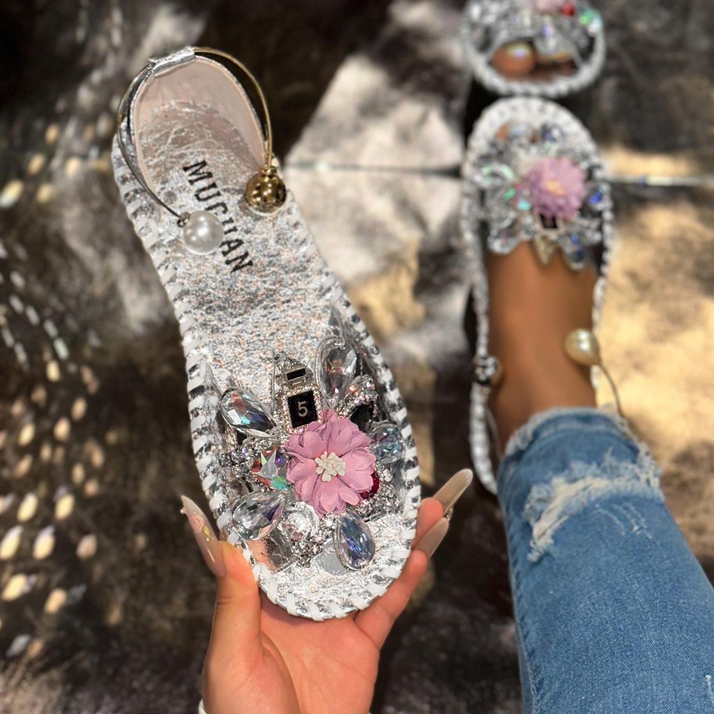 Fashion Women Fashion Sandals Lightweight Outdoor Slippers 2025 New Casual Open Toe Sandals Summer Anti-slip Trend Designer Shoes Women