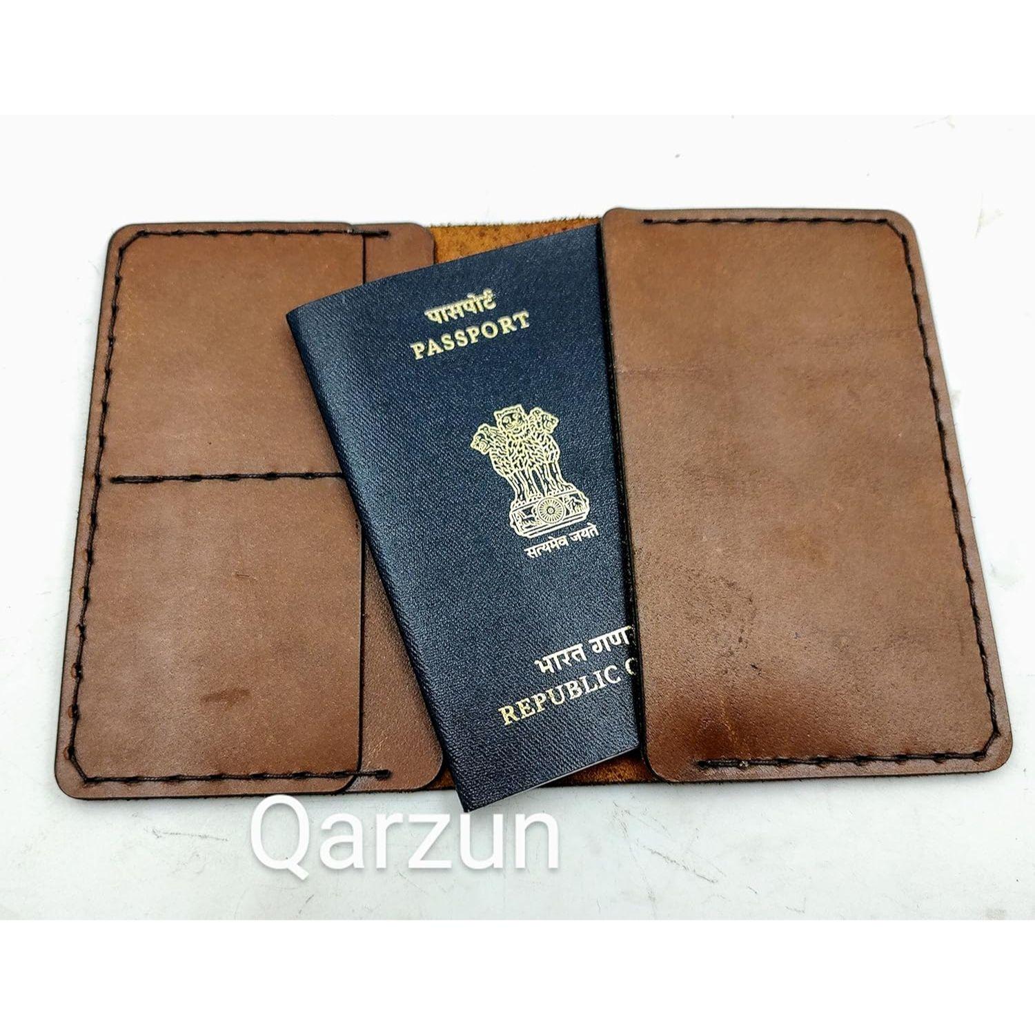 Обложка для паспорта ручной работы. Кожаный паспортный держатель. Дорожный кошелек — фото 5