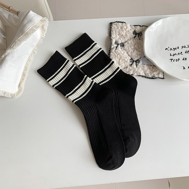 

Женские весенне-осенние махровые носки в рубчик с вышивкой и бантом 1 pair