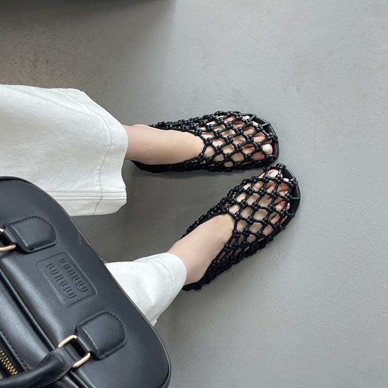 Casual shoes women's summer new fashion flat bottom shallow mouth hollow woven women's shoes