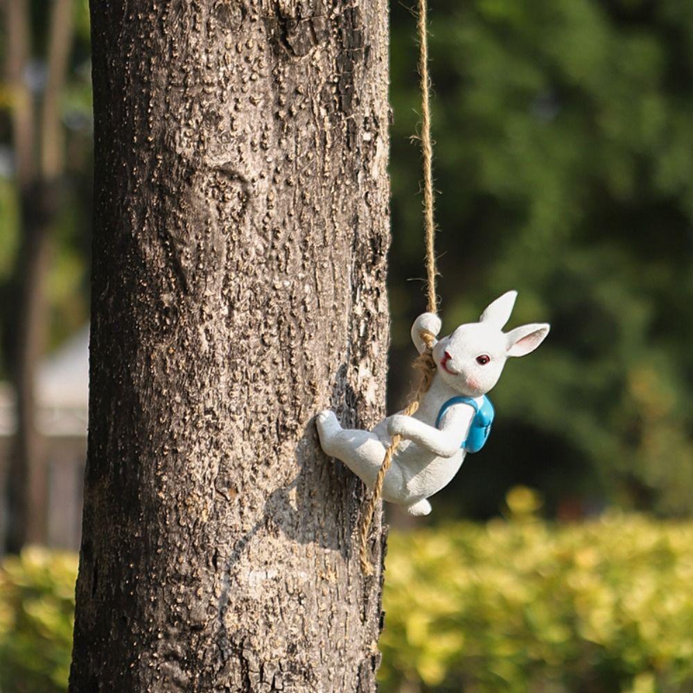 Figurine Design Animal Climbing Ornament Miniature Size Climbing Animal Statue  Lawn Decoration