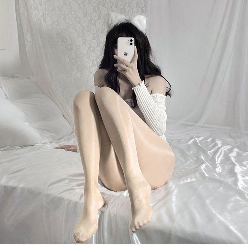 Shiny Stockings: Ultra-thin Black Silk Aurora Socks & Women's White Silk Reflective Horse Oil Pantyhose