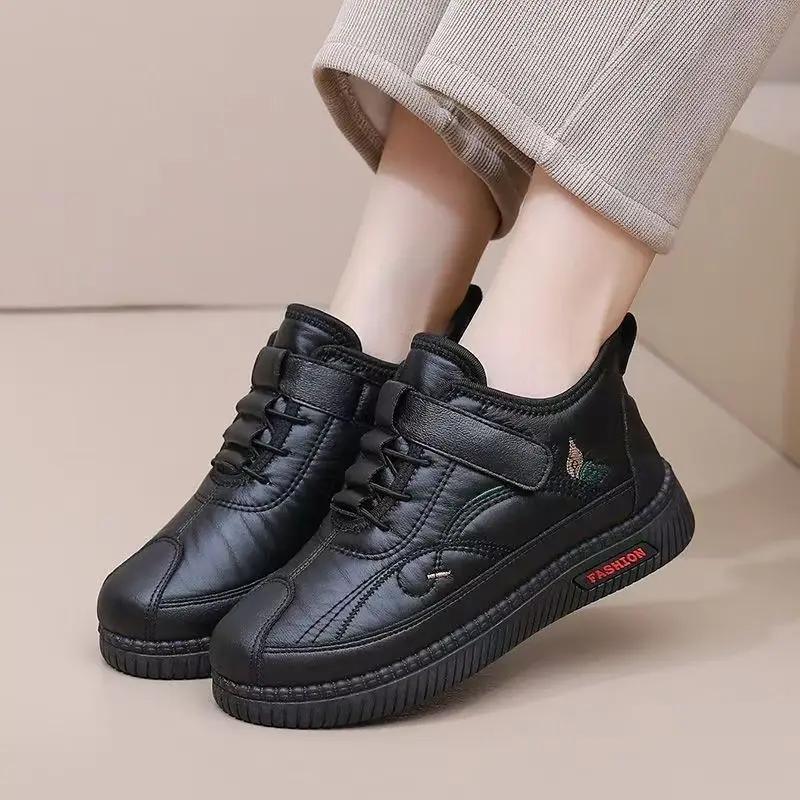 2025 New Winter Women's Cotton Boots Anti slip Comfortable Cotton Shoes Warm Outdoor Anti slip Women's Shoes Zapatos de Mujer