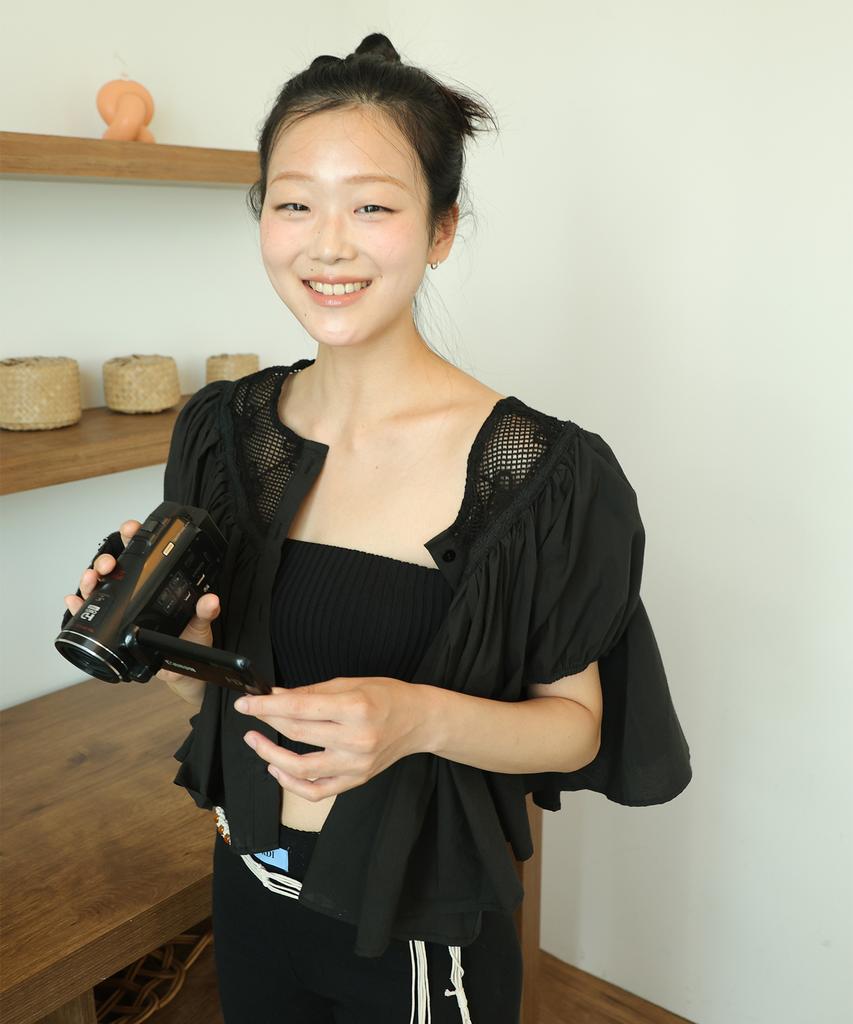 SORDI Two-Way Lace Blouse_Black