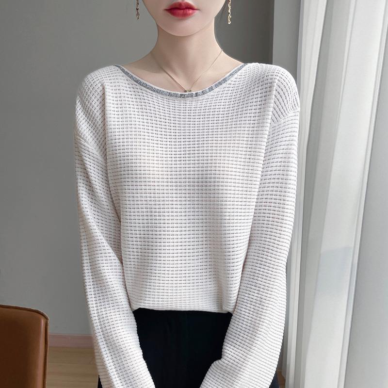 

Spring/Summer 2025 Merino Wool Crew Neck Knitwear with Rhinestone Embellishments Large чорний