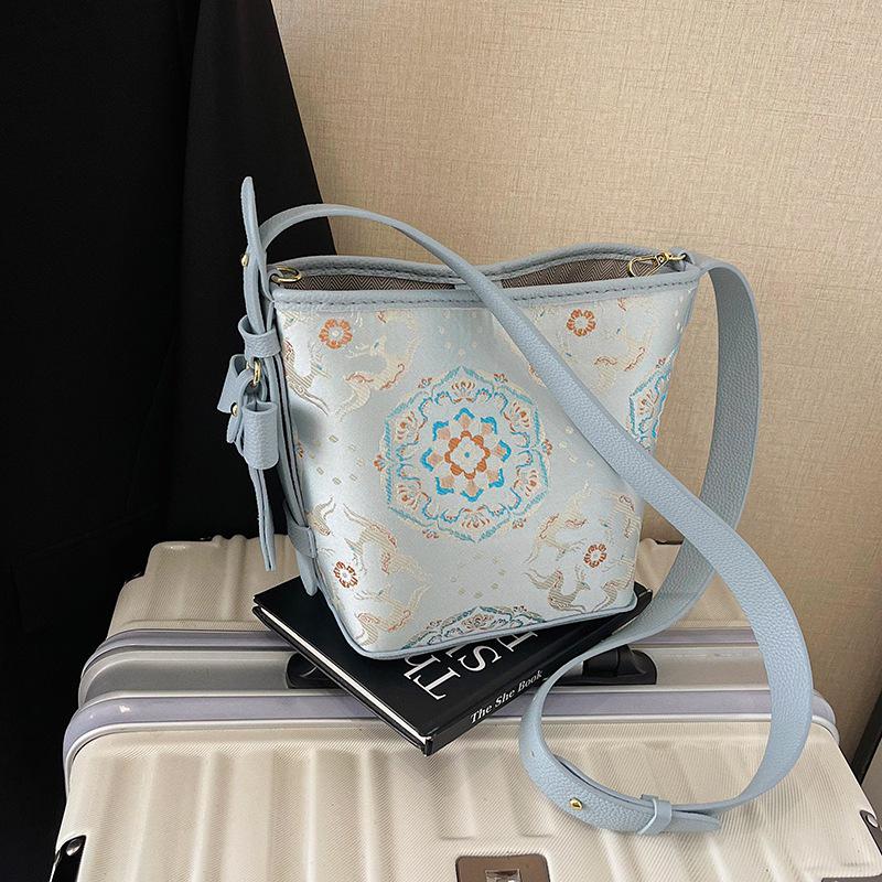 Song Brocade DIY Embroidery Kit: Chinese-Style Handmade Bucket Tote & Crossbody Bag.