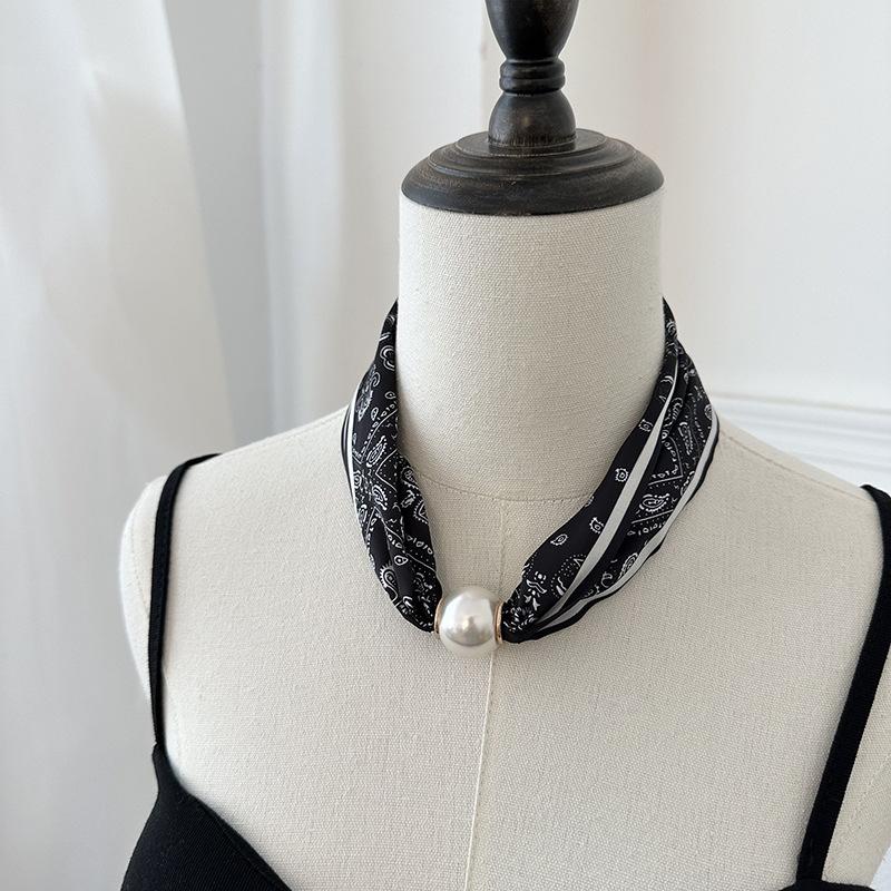 Pearl necklace women's magnetic buckle silk scarf high-end spring and summer new niche wear printed silk scarf scarf
