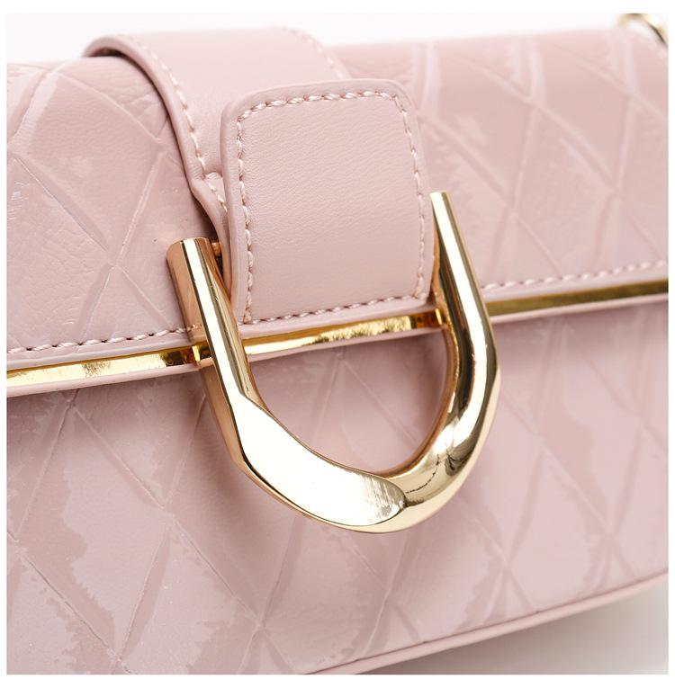 2025 Women's Elegant White-Collar Single Shoulder Crossbody Square Bag