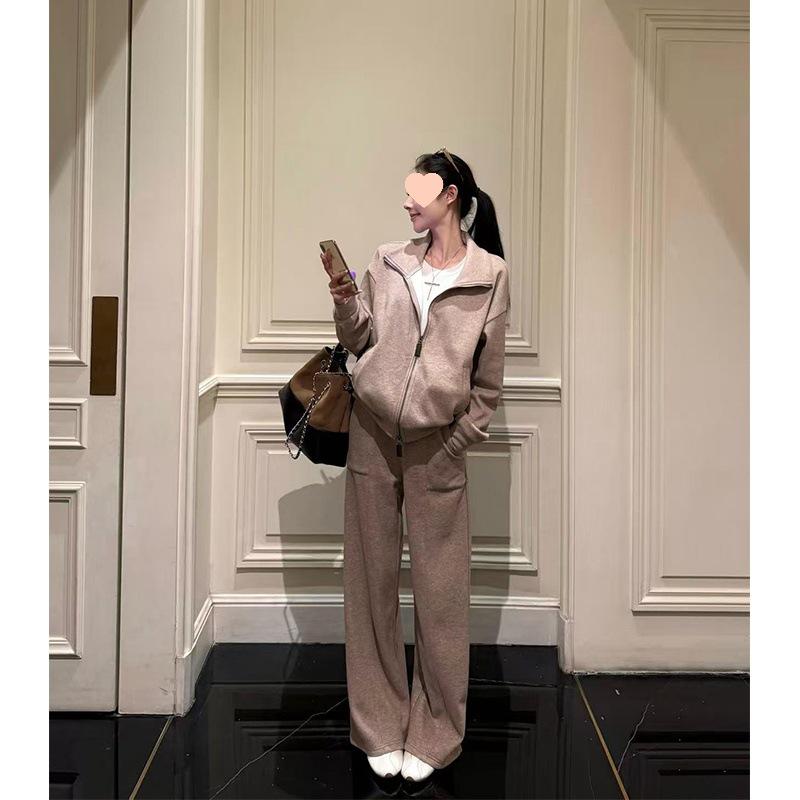 

Women s Plus Size Loose Hoodie Sportswear Set - Autumn/Winter American Street Style Two-Piece Casual Running Suit Small