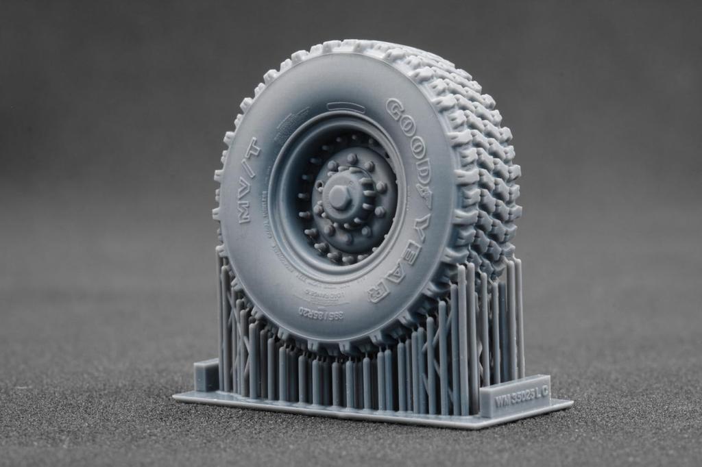 M142 Hymars CTIS Radsatz für Fore Plastikmodellbausatz Teile SCXWM35025 Scale-X 1/35 (6 Räder) Kunst, (Militärfahrzeug)