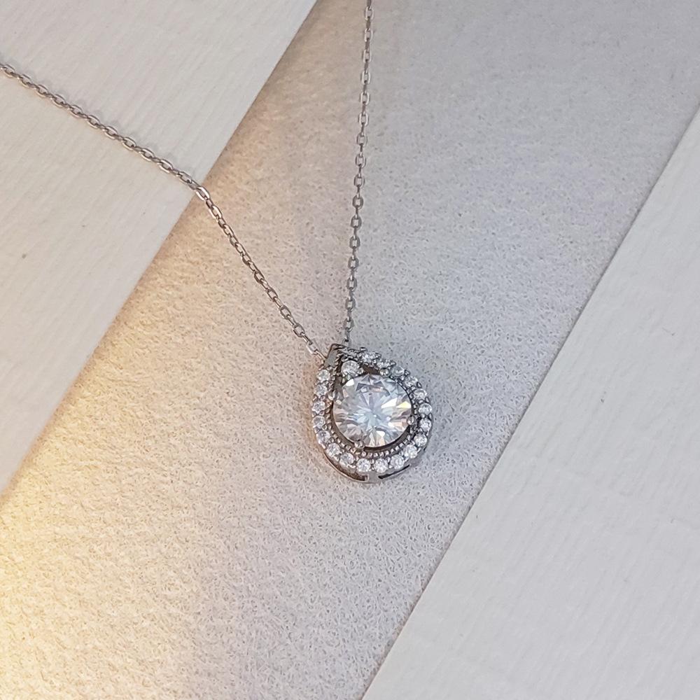 Pear-Shaped Moissanite Pendant Necklace in White Gold - 1 Carat, Luxury Women's Jewelry.