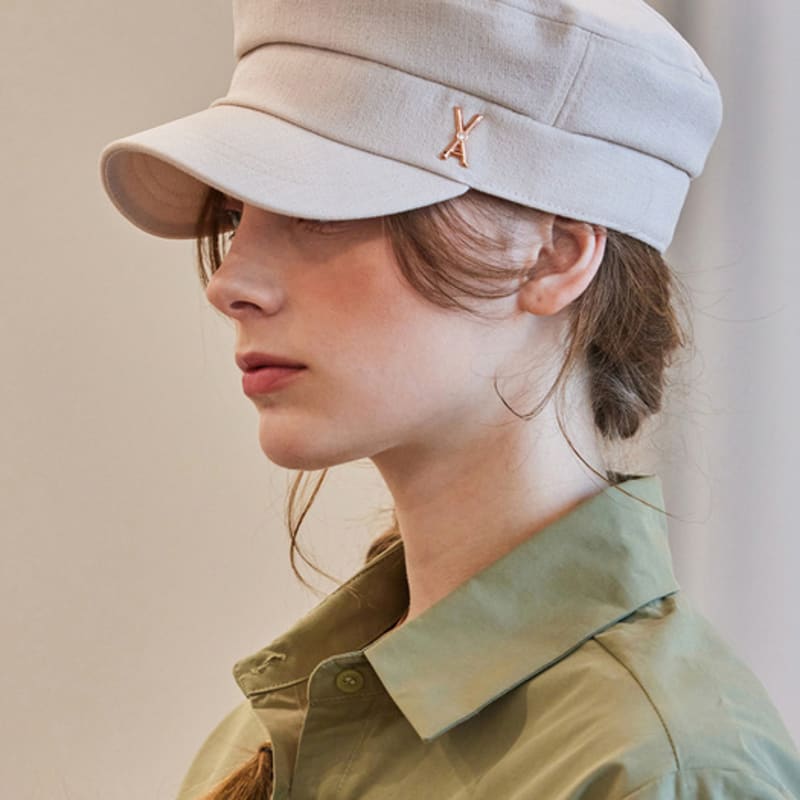 

VARZAR VA Матросская кепка с кубическими шипами, бежевая FREE