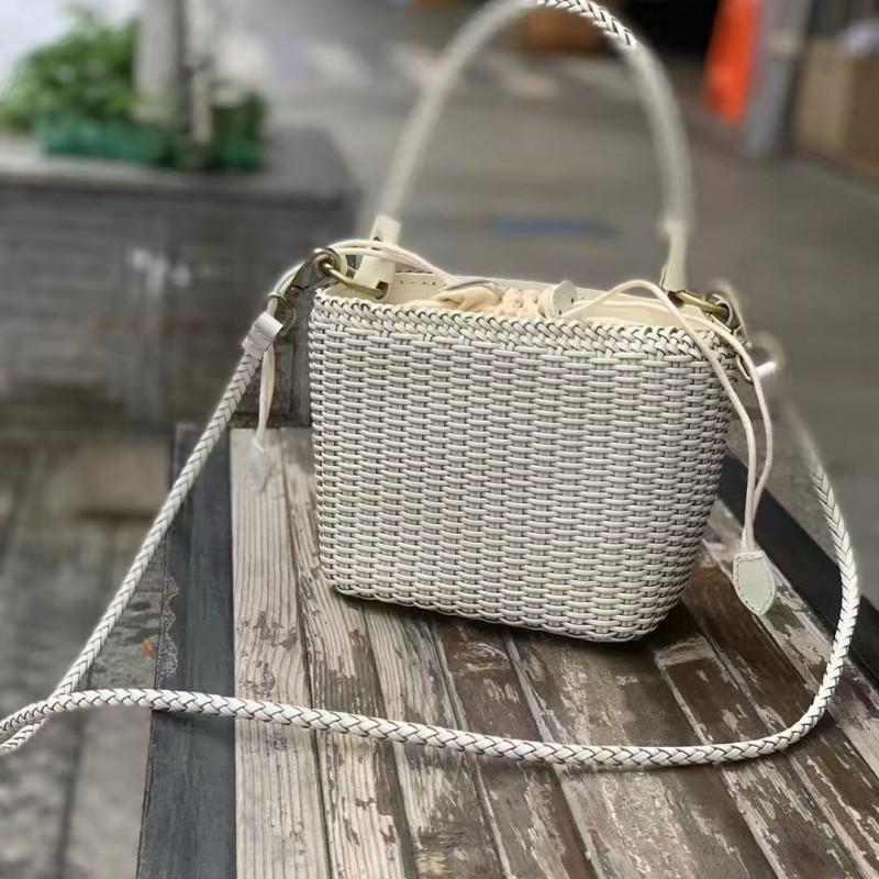 2026 Geweven Leren Tote Bag Zachte Kleine Vierkante Emmer Handtas Strand Dagelijks Gebruik Schouder- Of Handtas